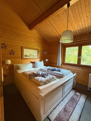 2 sovrum, strykjärn/strykbräda, resesäng och gratis wi-fi