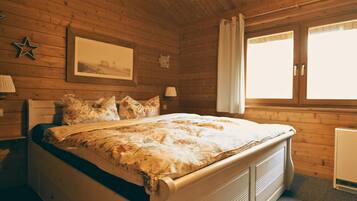 3 Schlafzimmer, Bügeleisen/Bügelbrett, Reisekinderbett, kostenloses WLAN