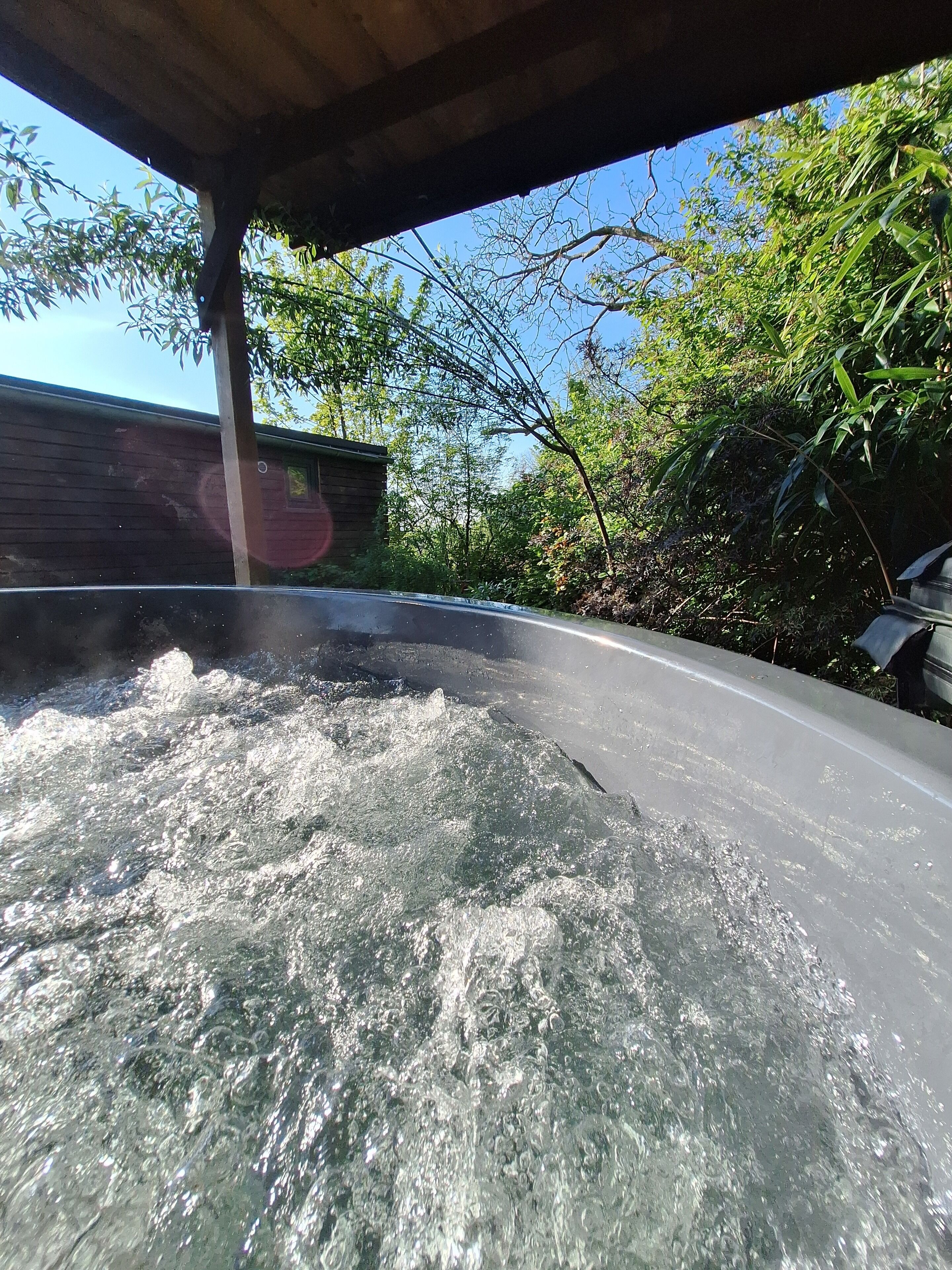 Outdoor spa tub