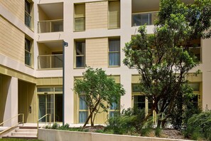 Exterior - Quality Suites Bordeaux Saint-Jean (Bordeaux)