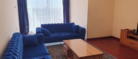 Smart TV, video games