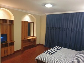 4 habitaciones, wifi y ropa de cama 