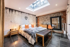 2 Schlafzimmer, Bügeleisen/Bügelbrett, kostenloses WLAN