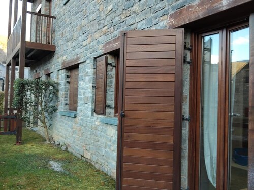 Apartment with Garden and Parking in Castiello de Jaca