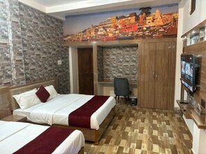 Room - Atithi Palace Luxury Guest House (Varanasi)