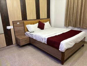 Room - Atithi Palace Luxury Guest House (Varanasi)
