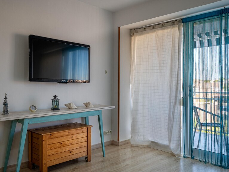 Renovated Apartment With A/c - Beachfront - Torredembarra
