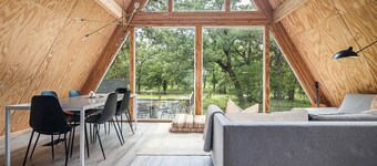 A-Frame in Nature, Minutes from Main, Sauna Access