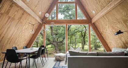 Large A-Frame in Nature - minutes from Main