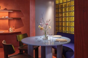 Apartment | Dining