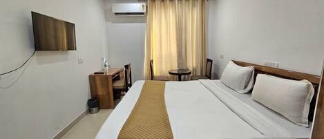 Standard Single Room, City View | Free WiFi, bed sheets
