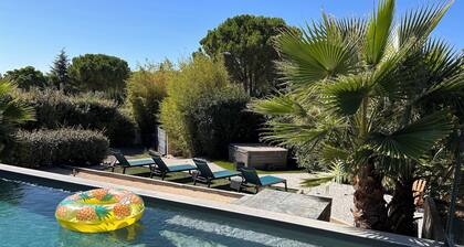 Superbe villa avec piscine et jacuzzi Ă  20mn des plages / 300m de Montpellier