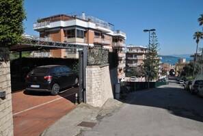 Appartement, 1 slaapkamer, roken, privézwembad | Terrein van de accommodatie