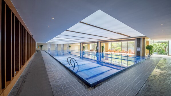 Indoor pool - Chengdu Joyhub Air Hotel (Chengdu)