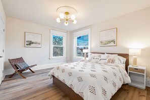 4 chambres, fer et planche à repasser, lit parapluie, Wi-Fi