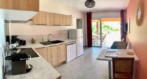 Frigorifero, microonde, forno, lavastoviglie