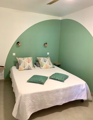 1 camera, ferro/asse da stiro, culla da viaggio, Wi-Fi