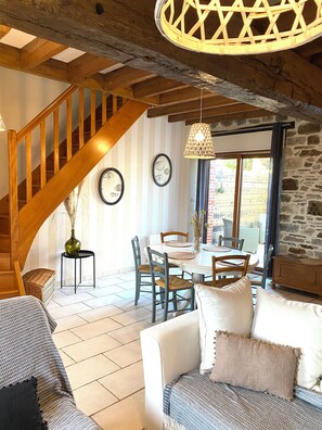Interior - Getaway at Zoé's Cottage (LE VIVIER SUR MER)