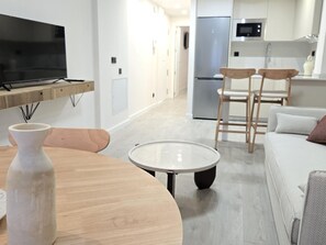 TV - Zambra Arthouse in Malaga: Comfort and Tranquility (Málaga)