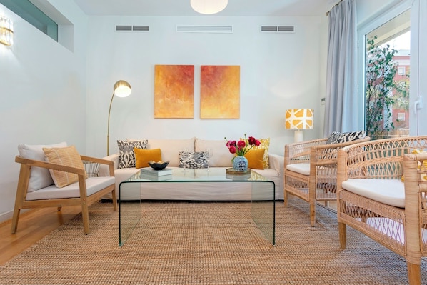 Departamento (5 Bedrooms) | Área de sala de estar | Televisión 