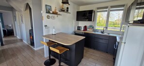 Fridge, microwave, oven, stovetop - House 300 m from the beach!  Close to Cabourg, ideal for families. (Varaville)