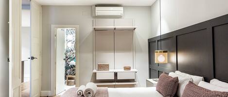 3 chambres, fer et planche à repasser, Wi-Fi, draps fournis