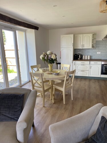Beautiful 2-bedroom house in Val-d'Oire-et-Gartempe