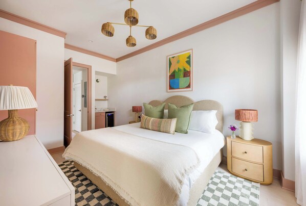 4 dormitorios, tabla de planchar con plancha, cuna de viaje y wifi