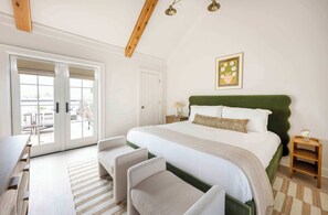 4 bedrooms, iron/ironing board, travel crib, WiFi