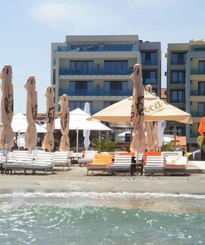 Front of property - Wave 1 Promenada Apartments (Mamaia-Sat)