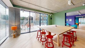 Lobby sitting area - Student Only iQ Brighton (Brighton)