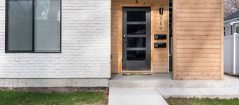 Paintbrush Bliss | Downtown Kalispell Retreat | Hot Tub | Walk to Breweries & Shops