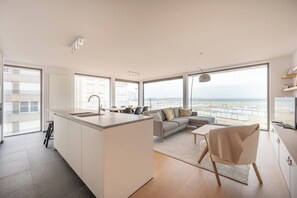 Apartment | Private kitchen - Apartment Knokke-heist With Sea View (Knokke-Heist)