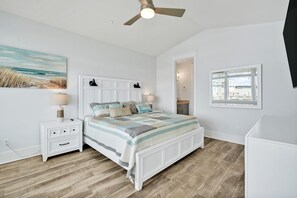 7 bedrooms, iron/ironing board, free WiFi, bed sheets