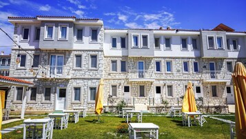 Sábanas de algodón egipcio, ropa de cama de alta calidad y minibar 