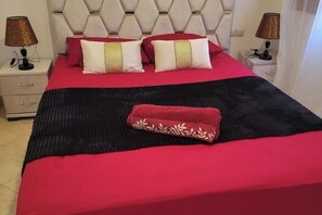 3 bedrooms, iron/ironing board, WiFi, bed sheets