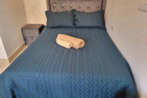 3 chambres, fer et planche à repasser, Wi-Fi, literie fournie