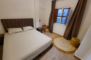3 Schlafzimmer, Bügeleisen/Bügelbrett, WLAN, Bettwäsche