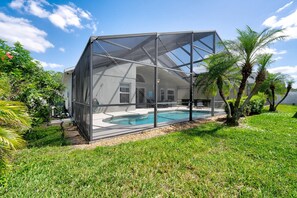 Pool - Bright 4BR home w/ private pool & views (Kissimmee)