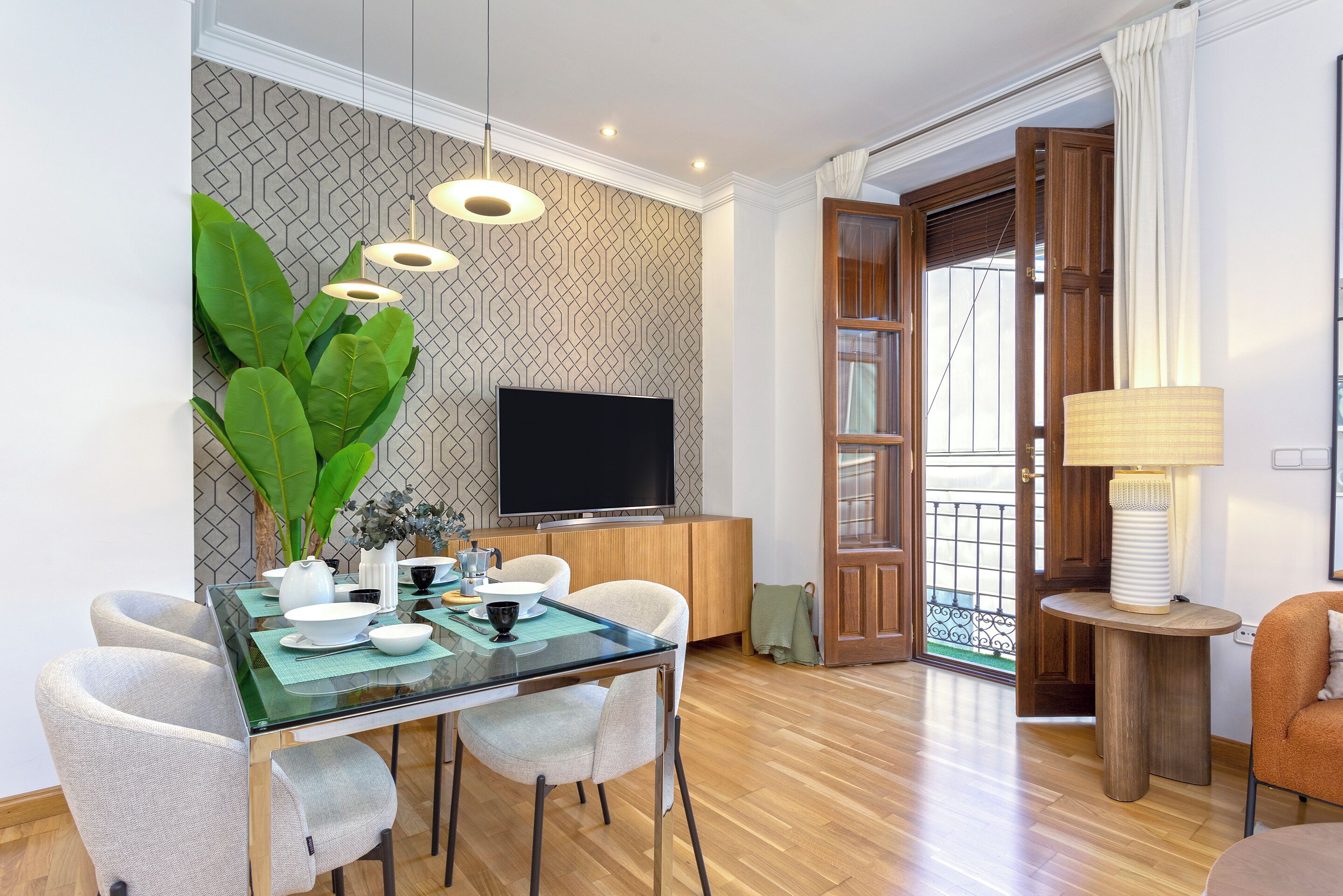 Apartment (1 Bedroom) | In-room dining