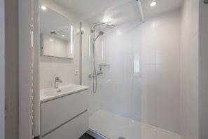 Apartment | Badezimmer