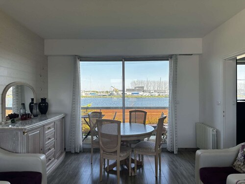 le phare du canal, jardin privé