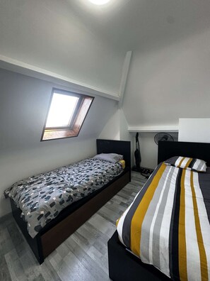 3 bedrooms, WiFi, bed sheets