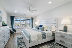 3 bedrooms, iron/ironing board, free WiFi, bed sheets - Intervillas Florida - Villa Serene Sky (Cape Coral)