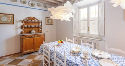 Traditional House With Private Terrace. Campamento