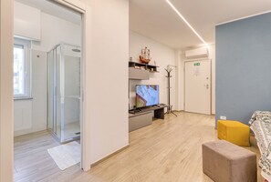 Family Apartment, Multiple Bedrooms (GP - Casa Adriana - Sea And Relax) | Room amenity