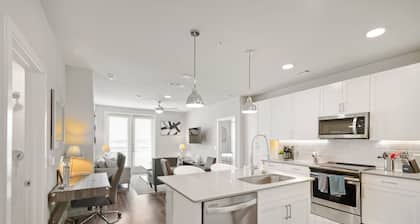 2BD/2BA, Lounge, HWY75 / 399 - McKinney - MCK211