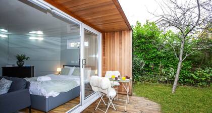 Stylish Harrogate Studio with Huge Garden