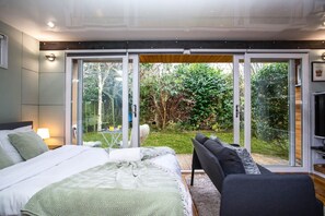 1 dormitorio, tabla de planchar con plancha, wifi gratis y ropa de cama