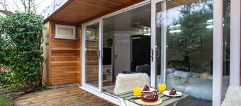 Stylish Harrogate Studio with Huge Garden